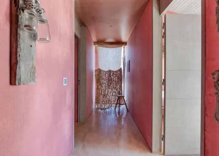 Pink House Santa Cruz * ア・ドス・クニャードス